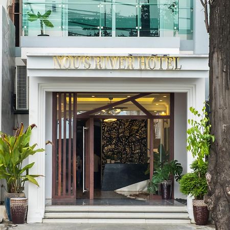 Nou'S River Hotel Phnom Penh Esterno foto