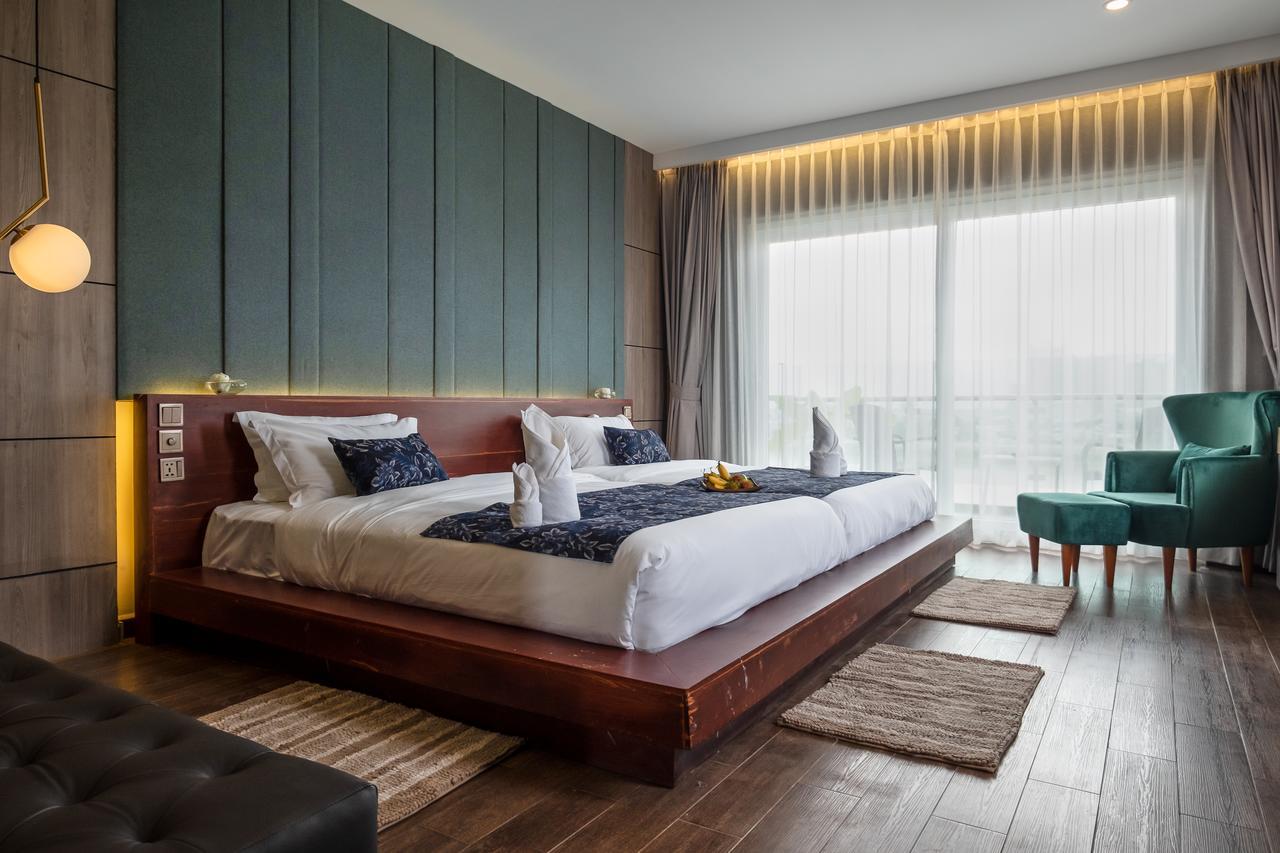 Nou'S River Hotel Phnom Penh Esterno foto