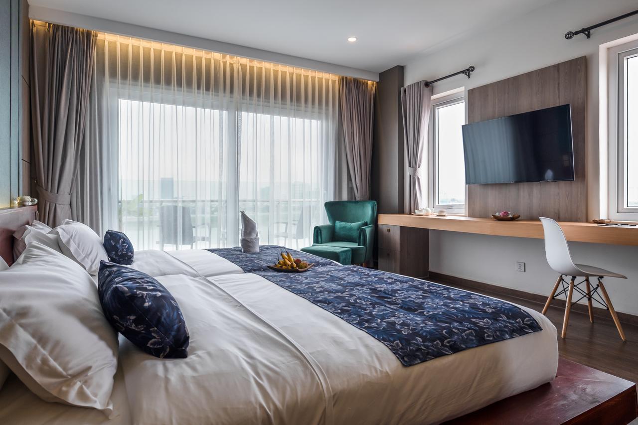 Nou'S River Hotel Phnom Penh Esterno foto