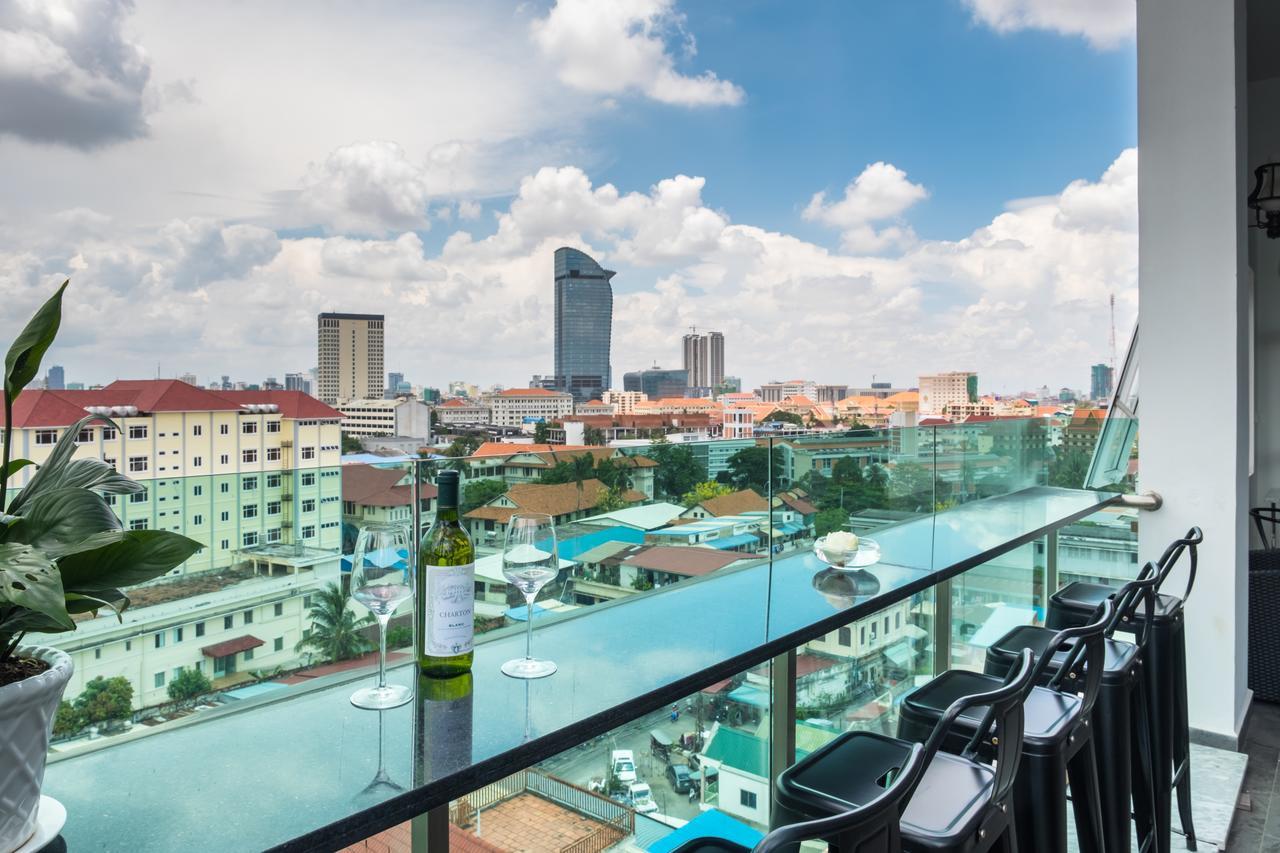 Nou'S River Hotel Phnom Penh Esterno foto
